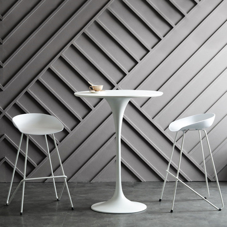Tynan Round Bar Table