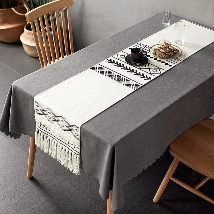 Lakeland Table Runner