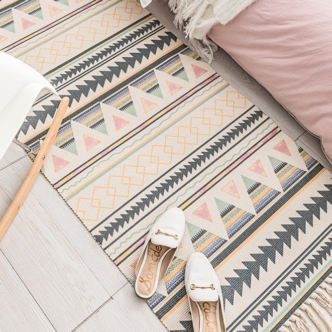 WHOVEYON Cotton Bedroom Rug