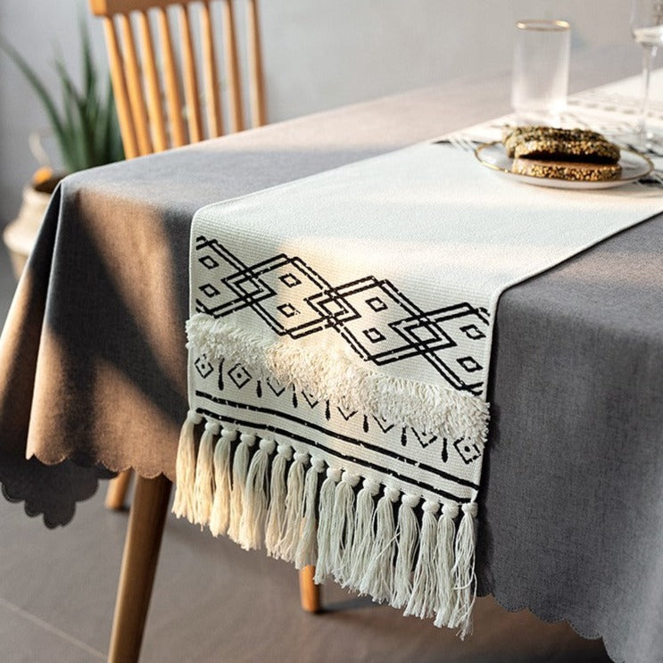 Lakeland Table Runner