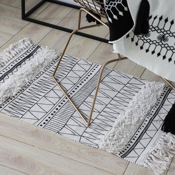 Hurst Abstract Handmade Area Rug