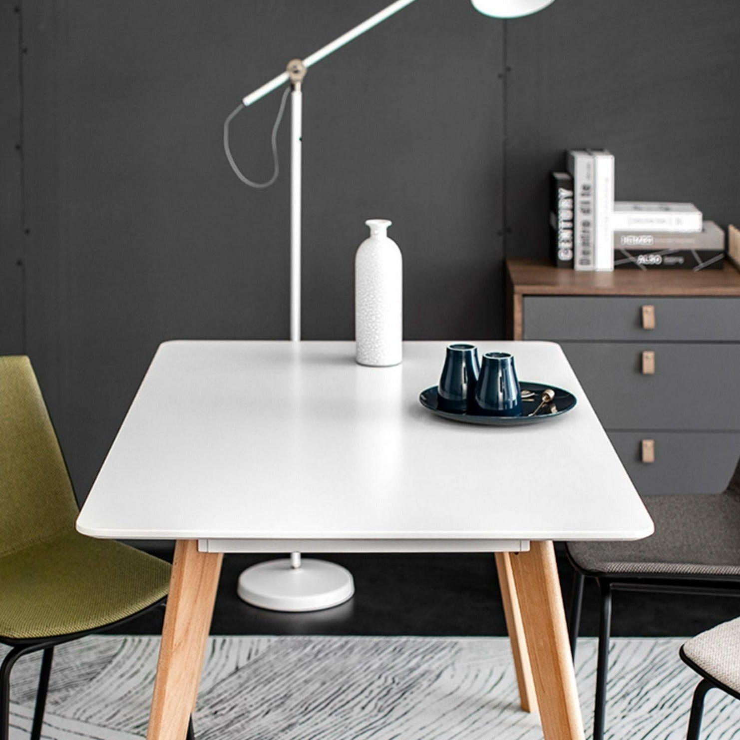 Colburn Minimalism Desk