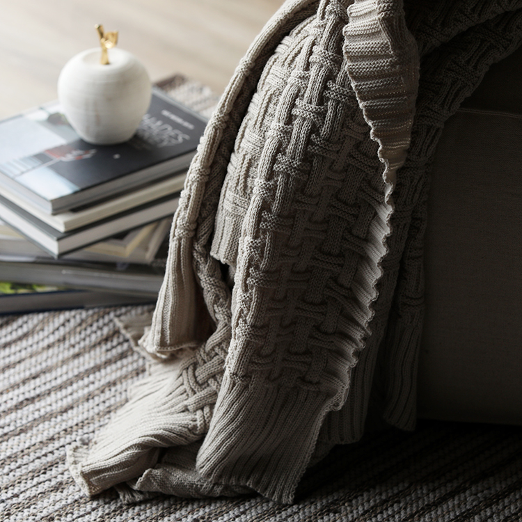 Zariyah Textured Blanket