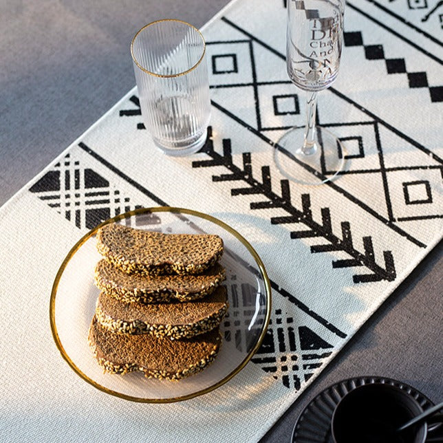 Lakeland Table Runner