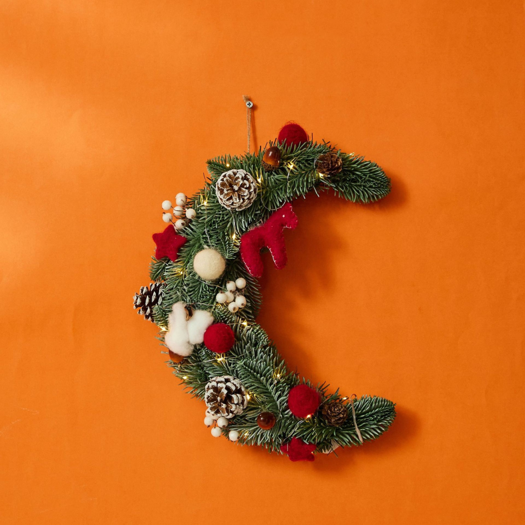 Christmas Moon Shape Wreath