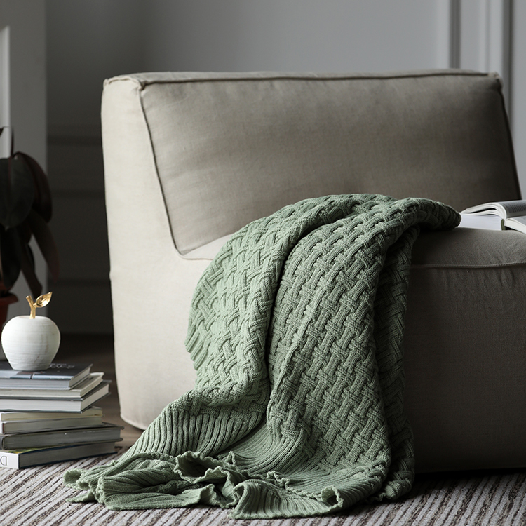 Zariyah Textured Blanket