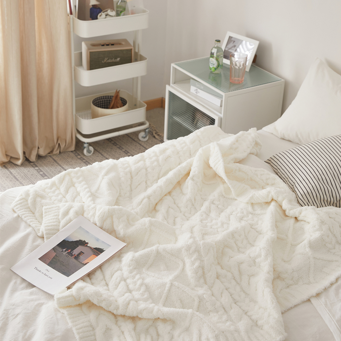 Madison Hemp Pattern Blanket