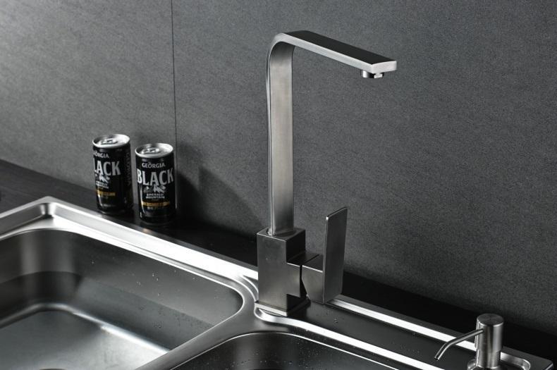 XAV Minimalist Black Tap Faucet