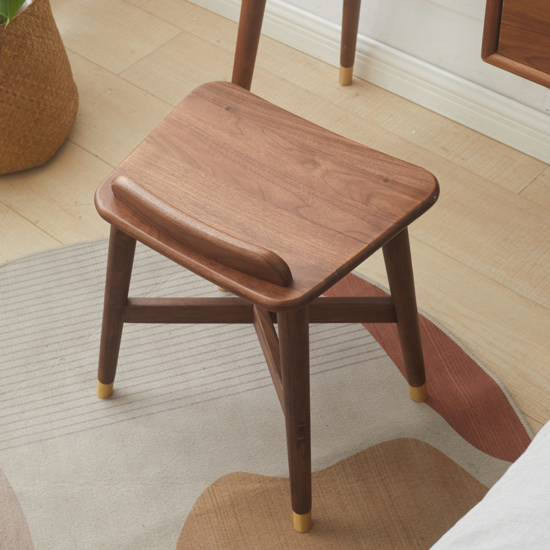 Kilmarnock makeup Stool