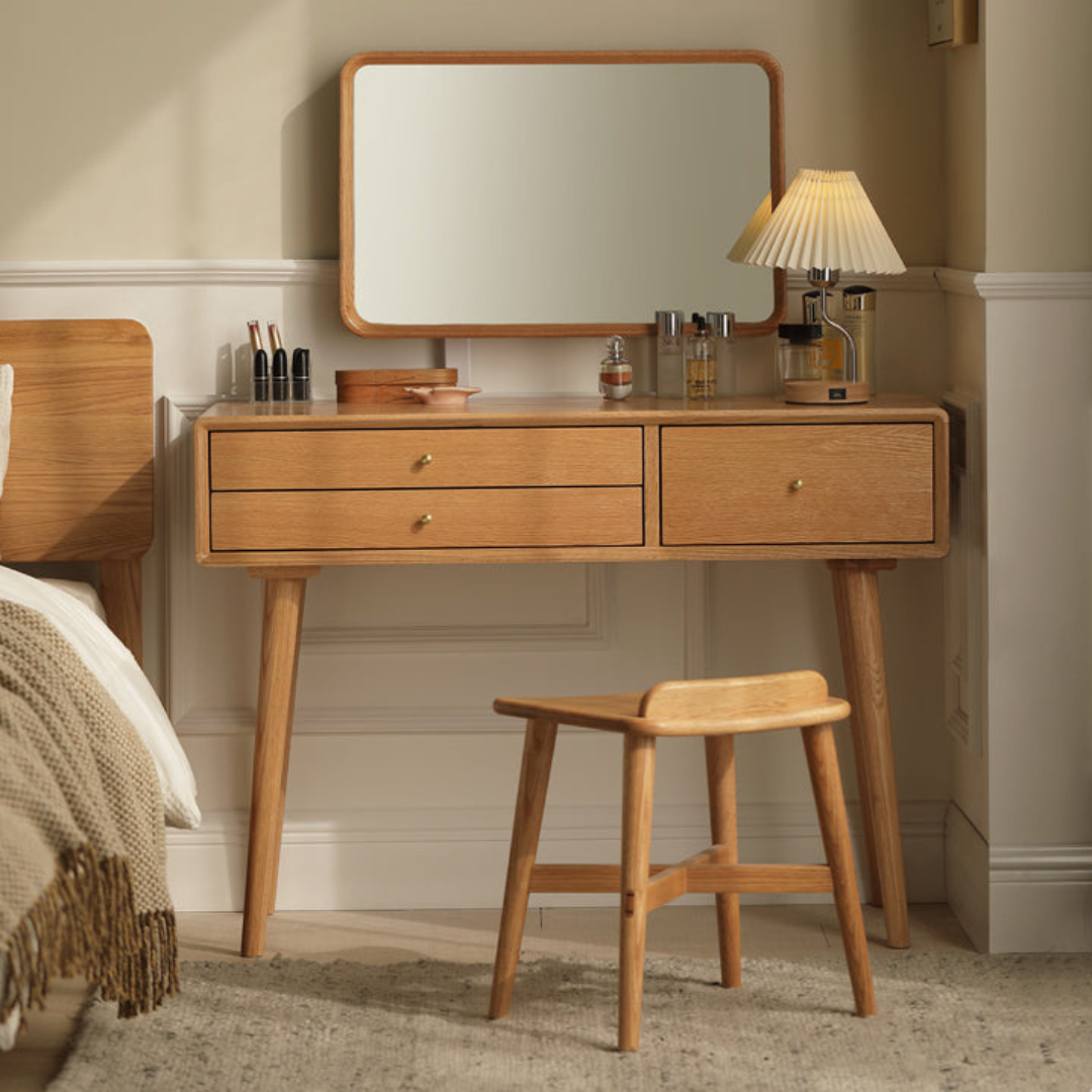Kilmarnock makeup Stool