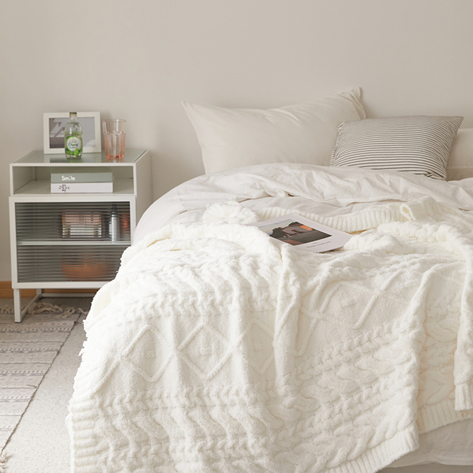 Madison Hemp Pattern Blanket