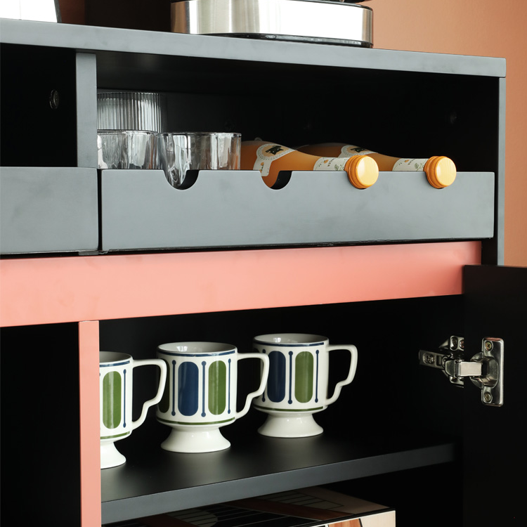 Franciszek Buffet Table