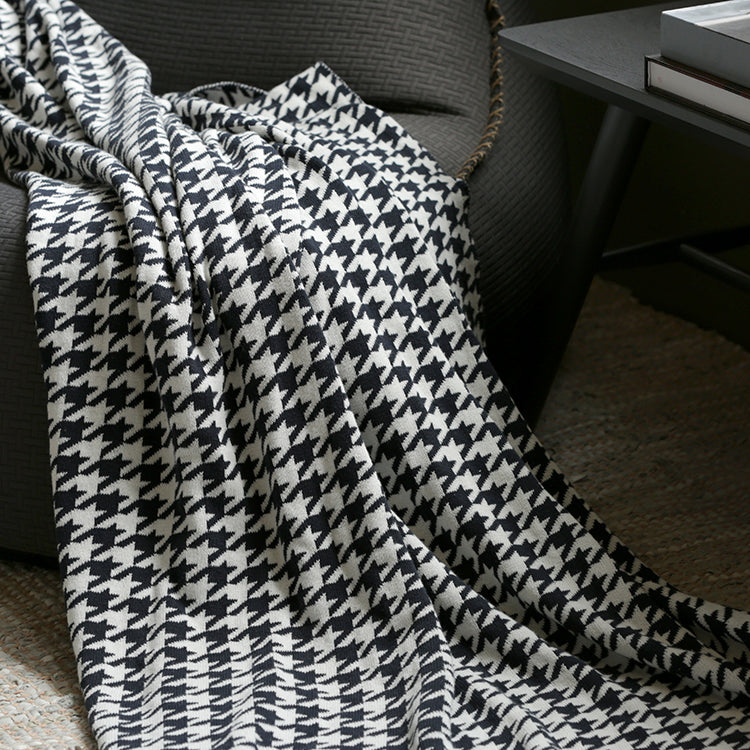 Eddie Houndstooth Blanket