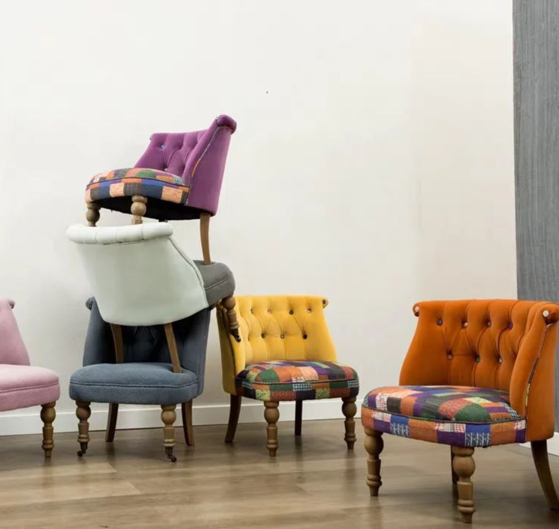 RIVOLI Victorian Velvet Armchair