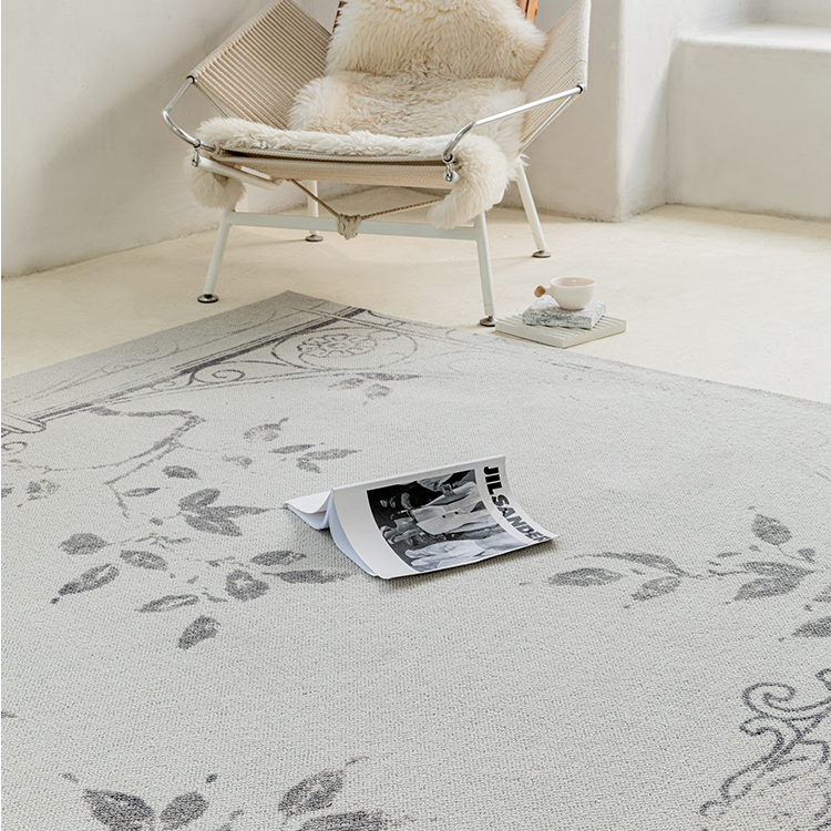 Weon Floral Wool Area Rug
