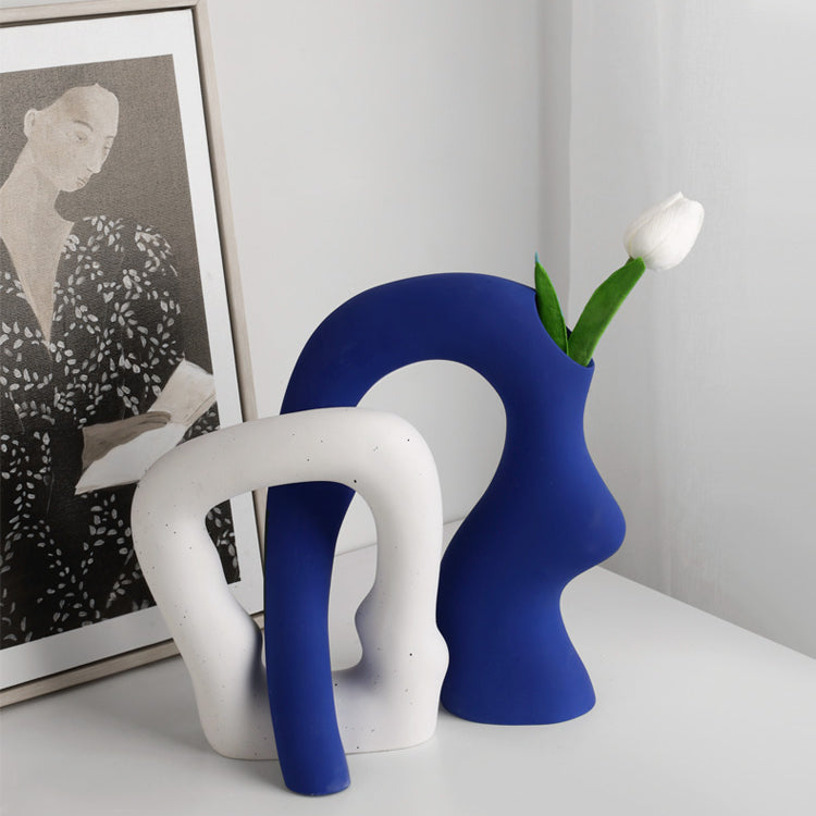 Roderick Ceramic Table Vase
