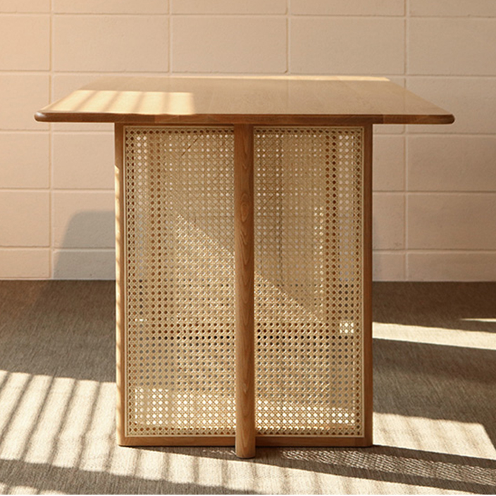 Gillan Dining Table