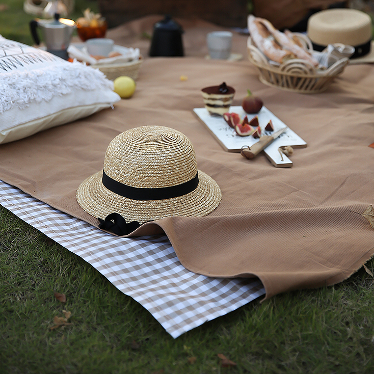 Alcantar Picnic Blanket
