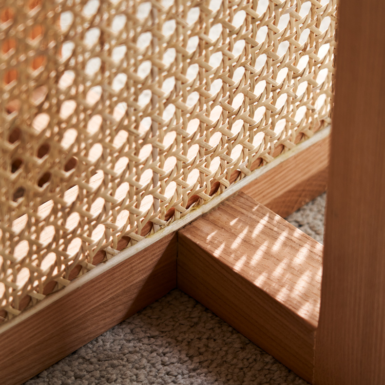 Gillan Dining Table