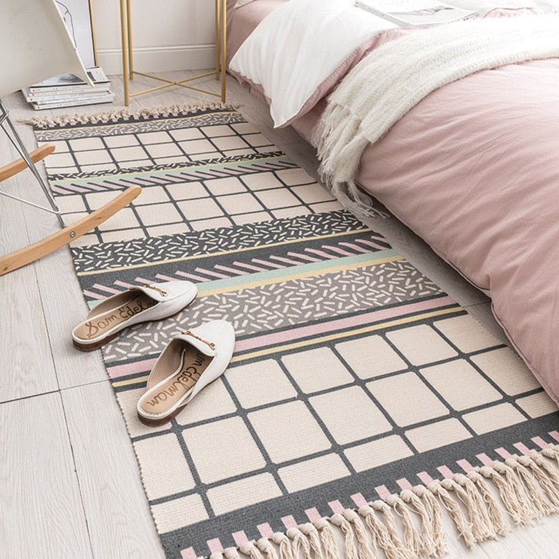 WHOVEYON Cotton Bedroom Rug