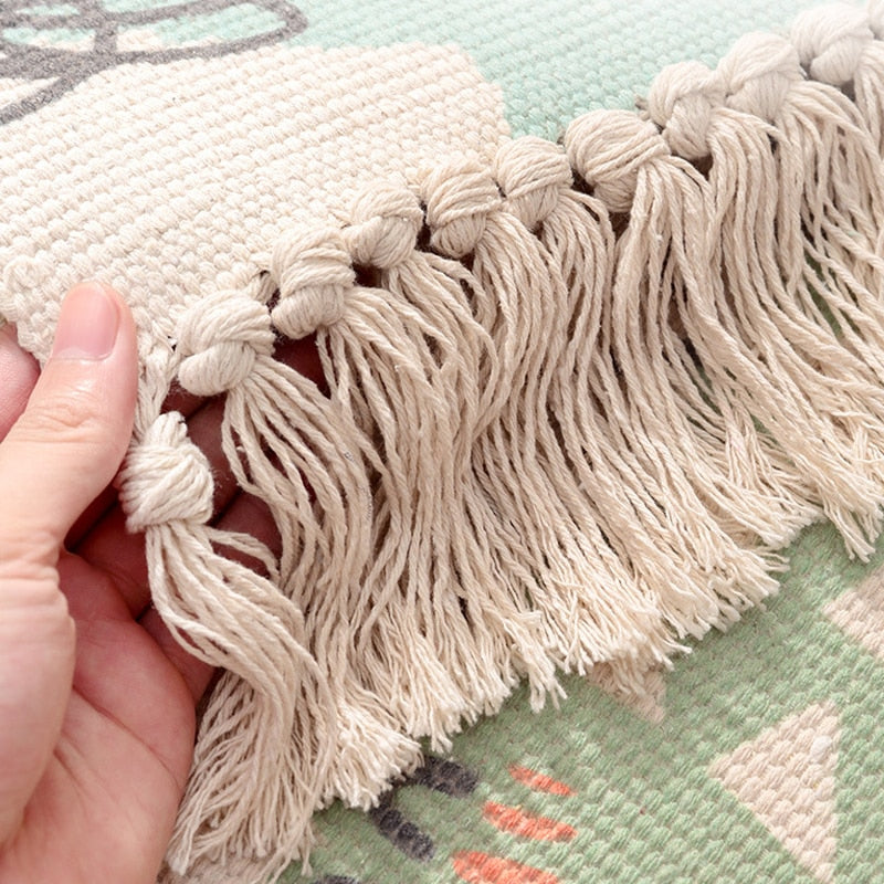 Weyland Morning Greeting Tassel Area Rugs