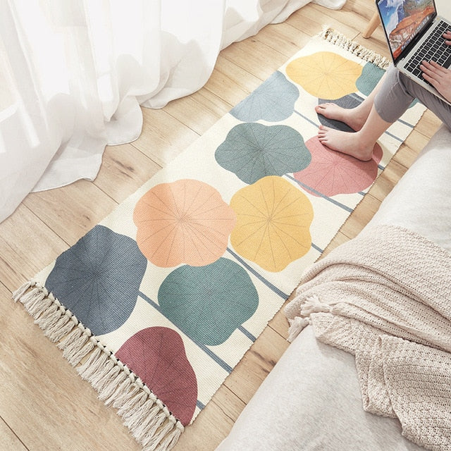 Salerno Morning Greeting Tassel Area Rugs