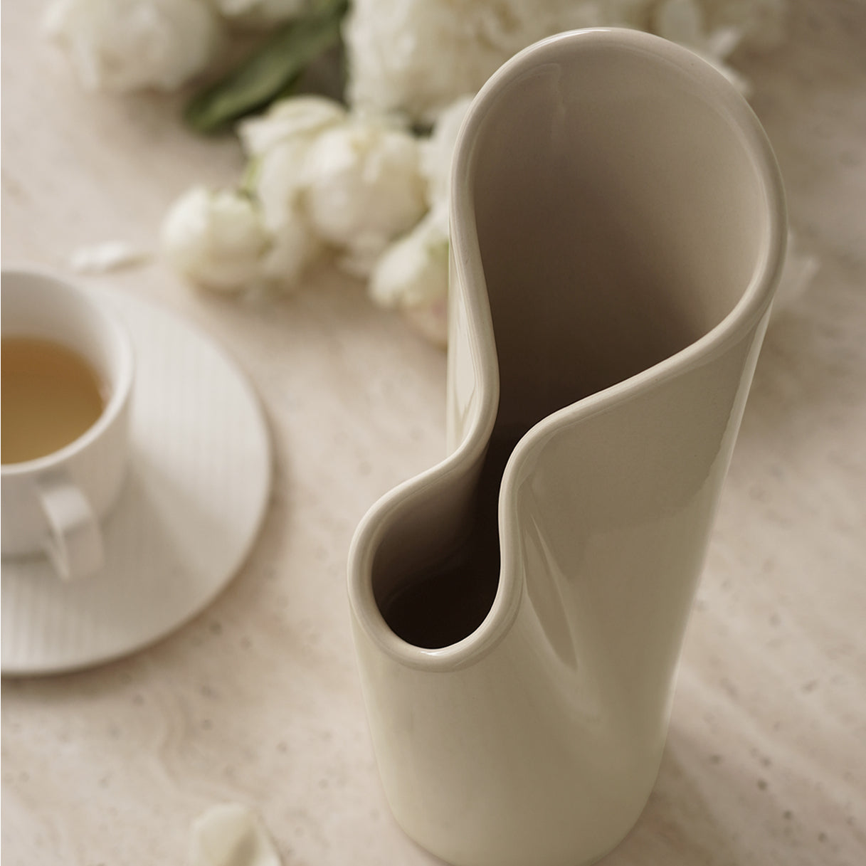 Tylor Ceramic Table Vase