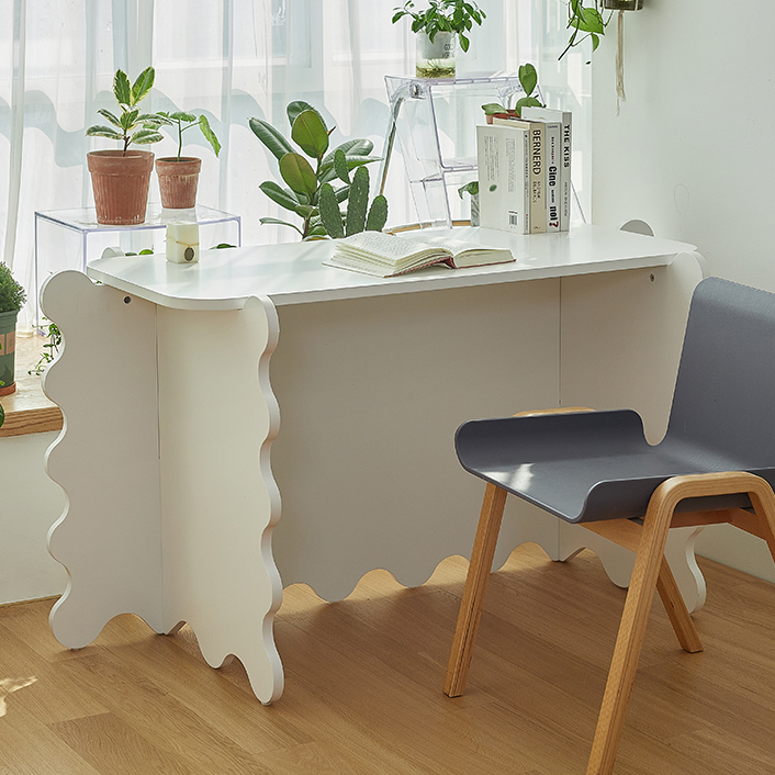 Tenley Petal Desk